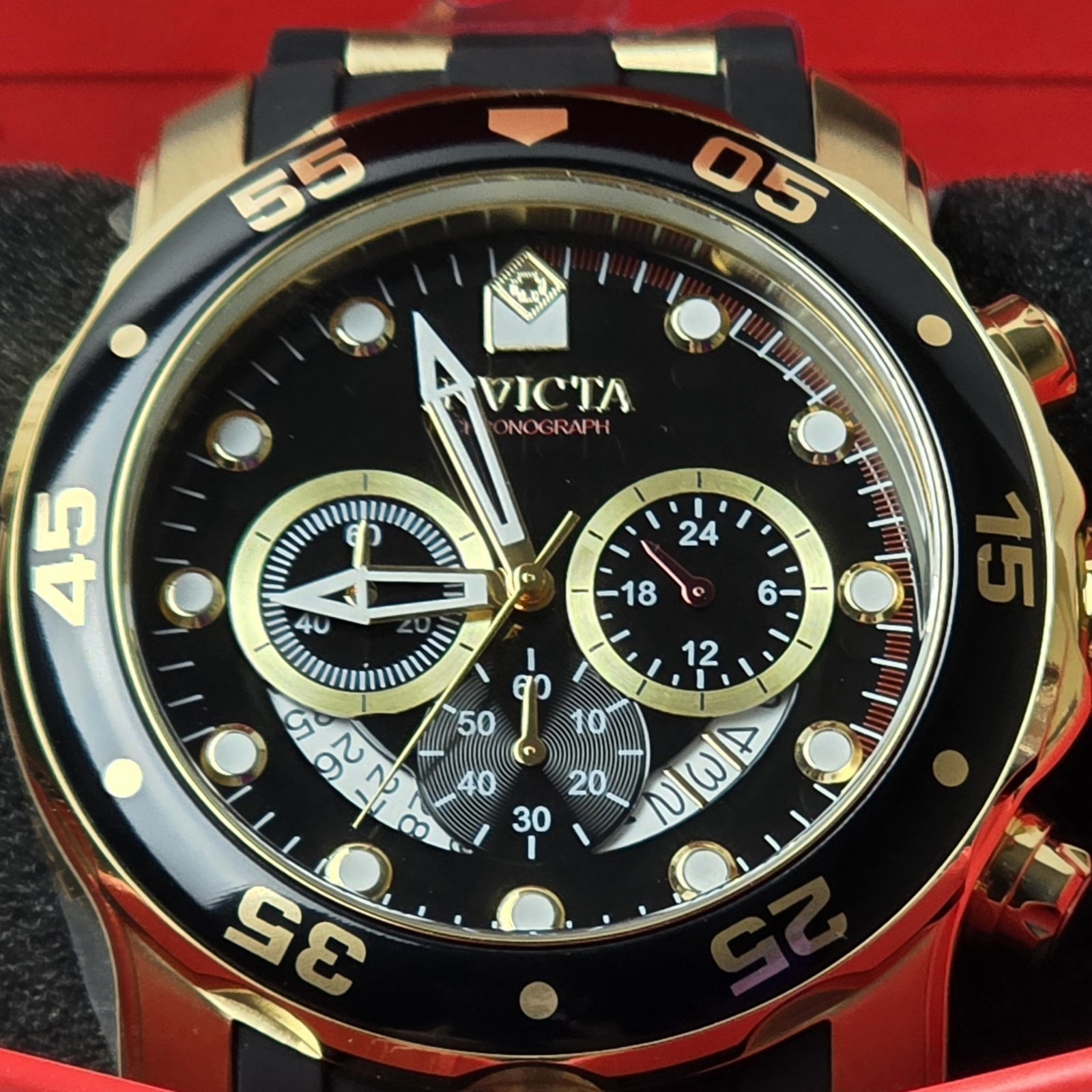 New Invicta Pro Diver Scuba Men's Watch 48mm Gold Black (6981)